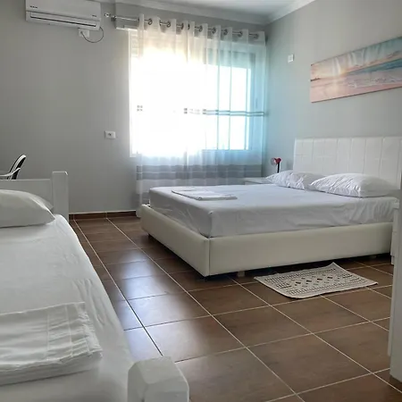 Apartment Luxurious Front Durres