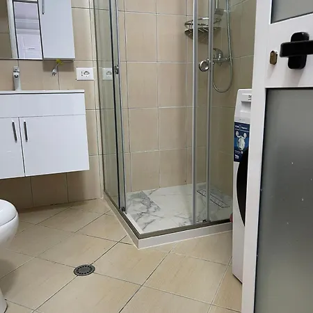 Luxurious Front Appartement